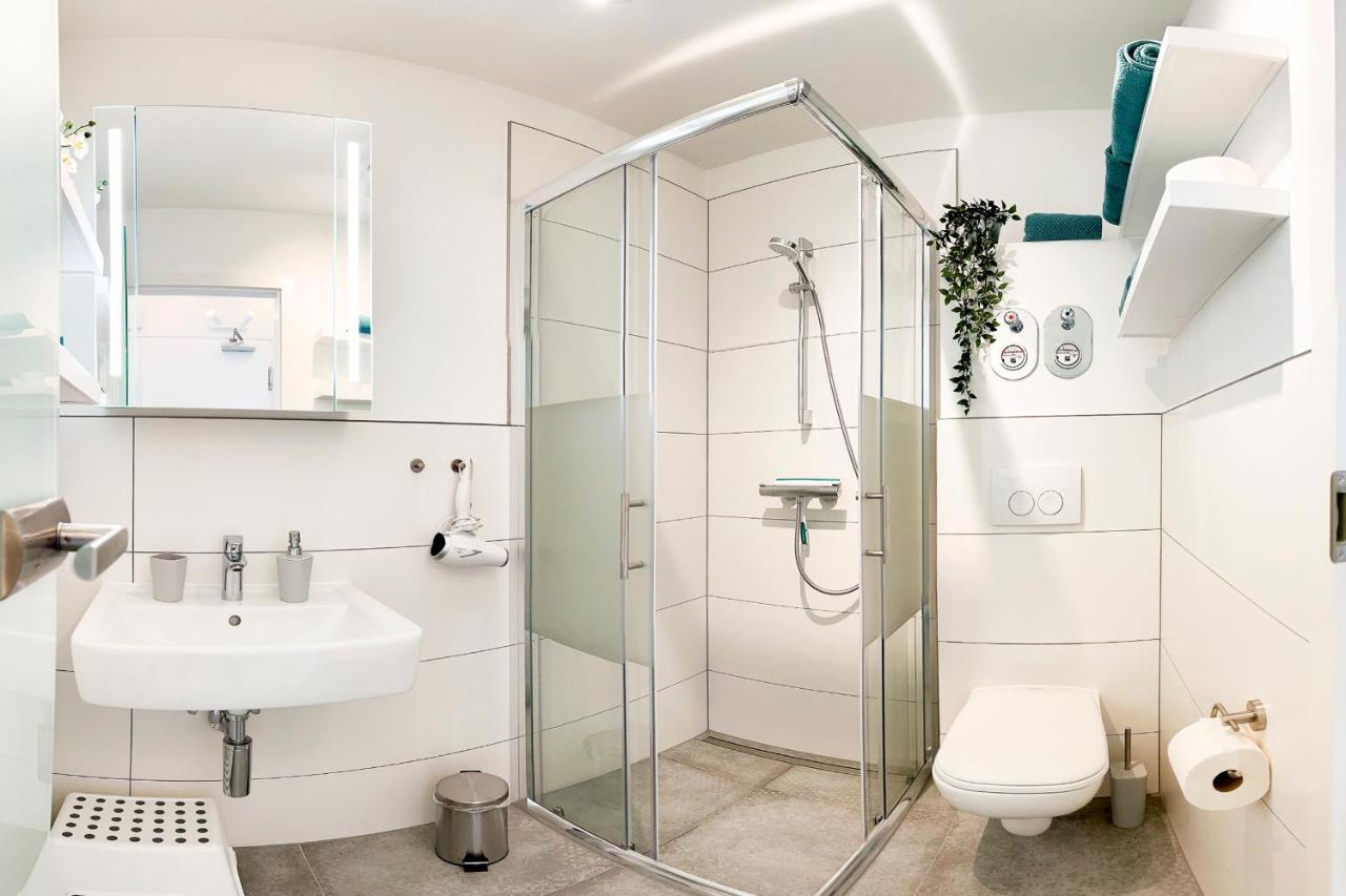 Fewo1846 Strandresidenz Wassersleben - Ostseenest - Modernes Studioapartment Mit Balkon Am Strand ฮาร์ริสลี ภายนอก รูปภาพ
